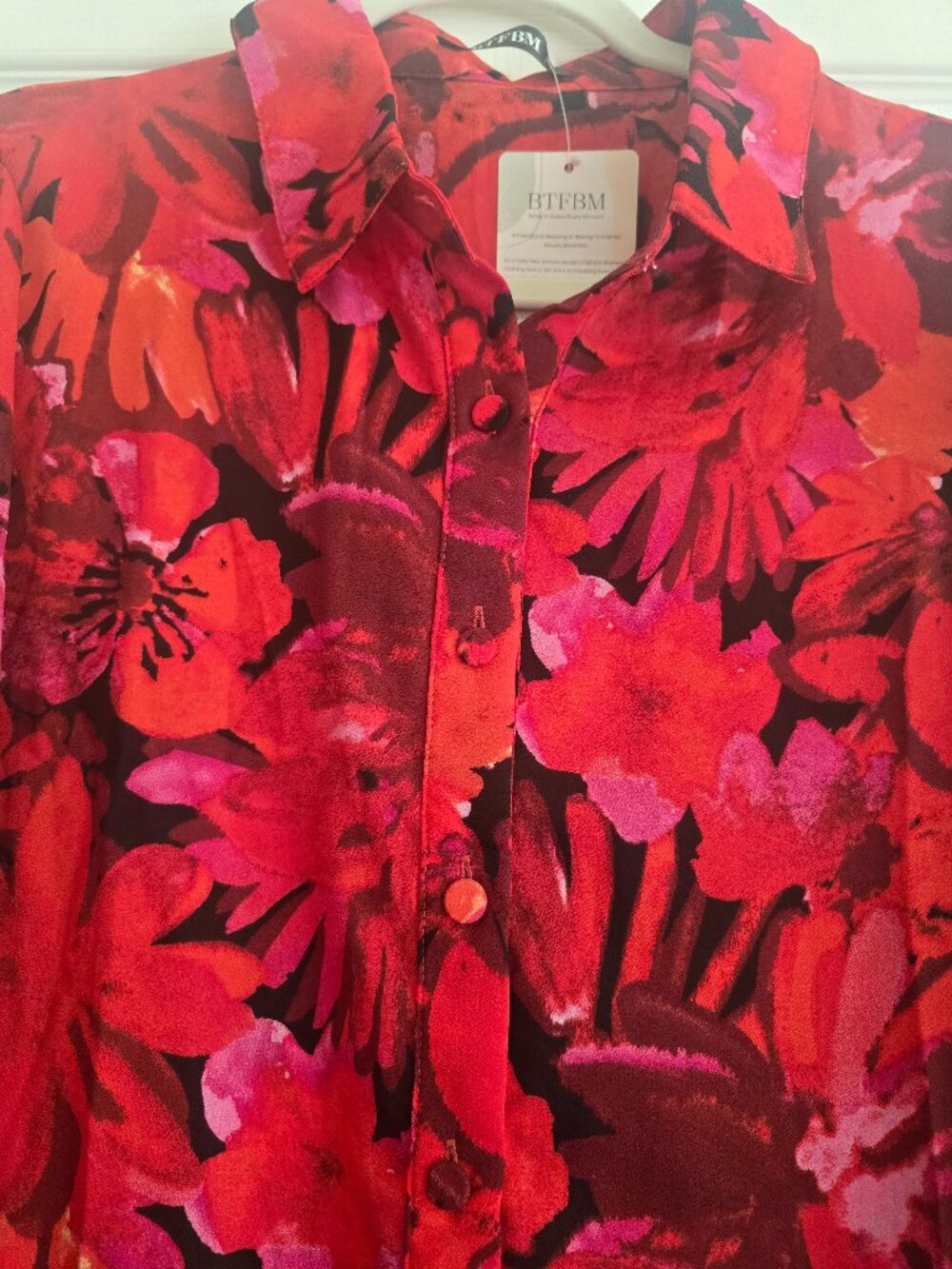 BTFBM Women's Red Floral Button-Front Collared Long Sleeve Blouse L